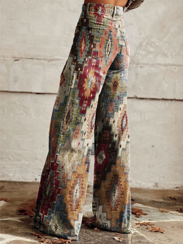 LÉA | Stylish and Modern Retro Chevron Pants