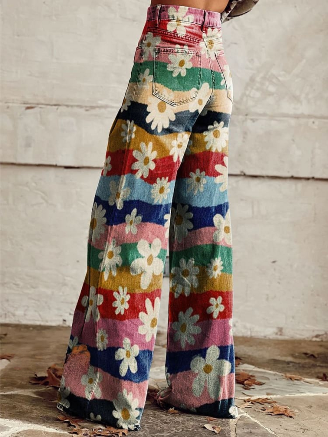 LÉON | Stylish and Comfortable Retro Floral Trousers