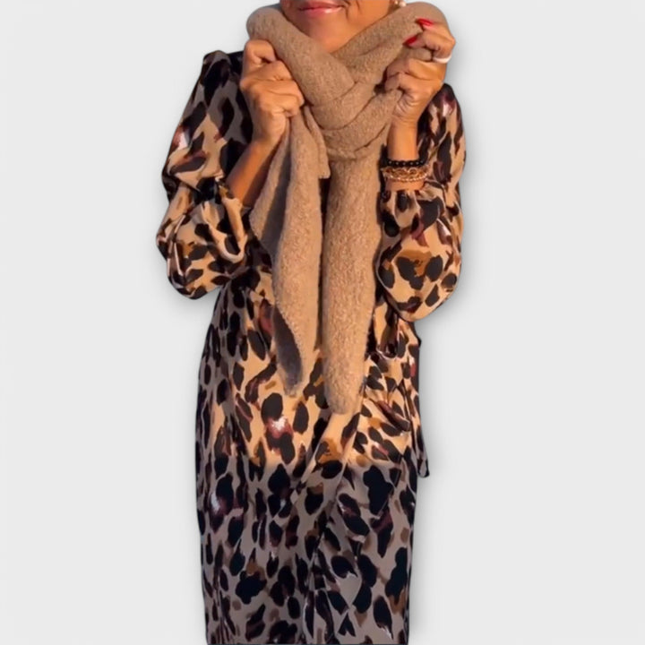 Emília - Casual leopard print dress