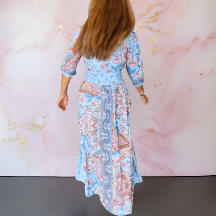 Lívia – Elegant Dress with V-Neckline