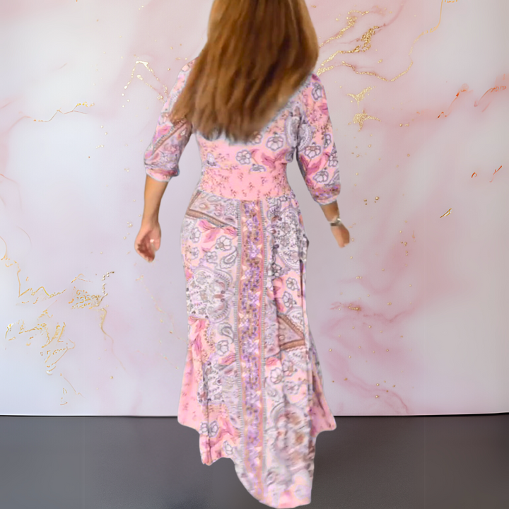 Lívia – Elegant Dress with V-Neckline
