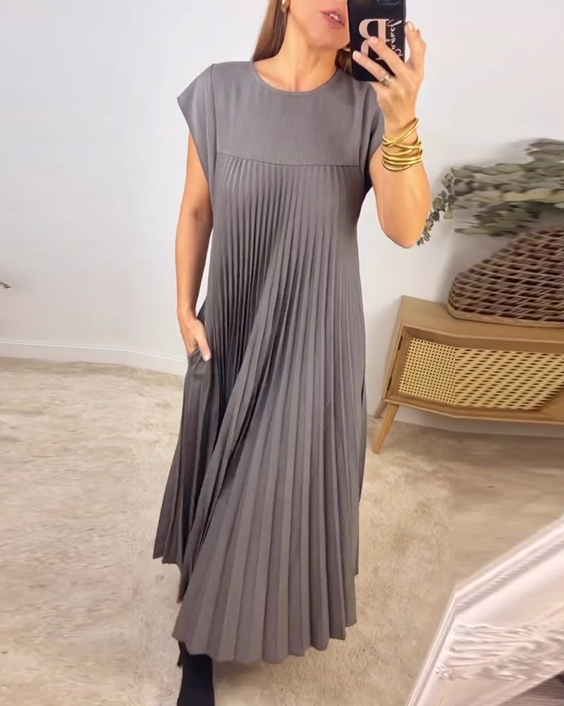 Amelia - Sleeveless pleated dress
