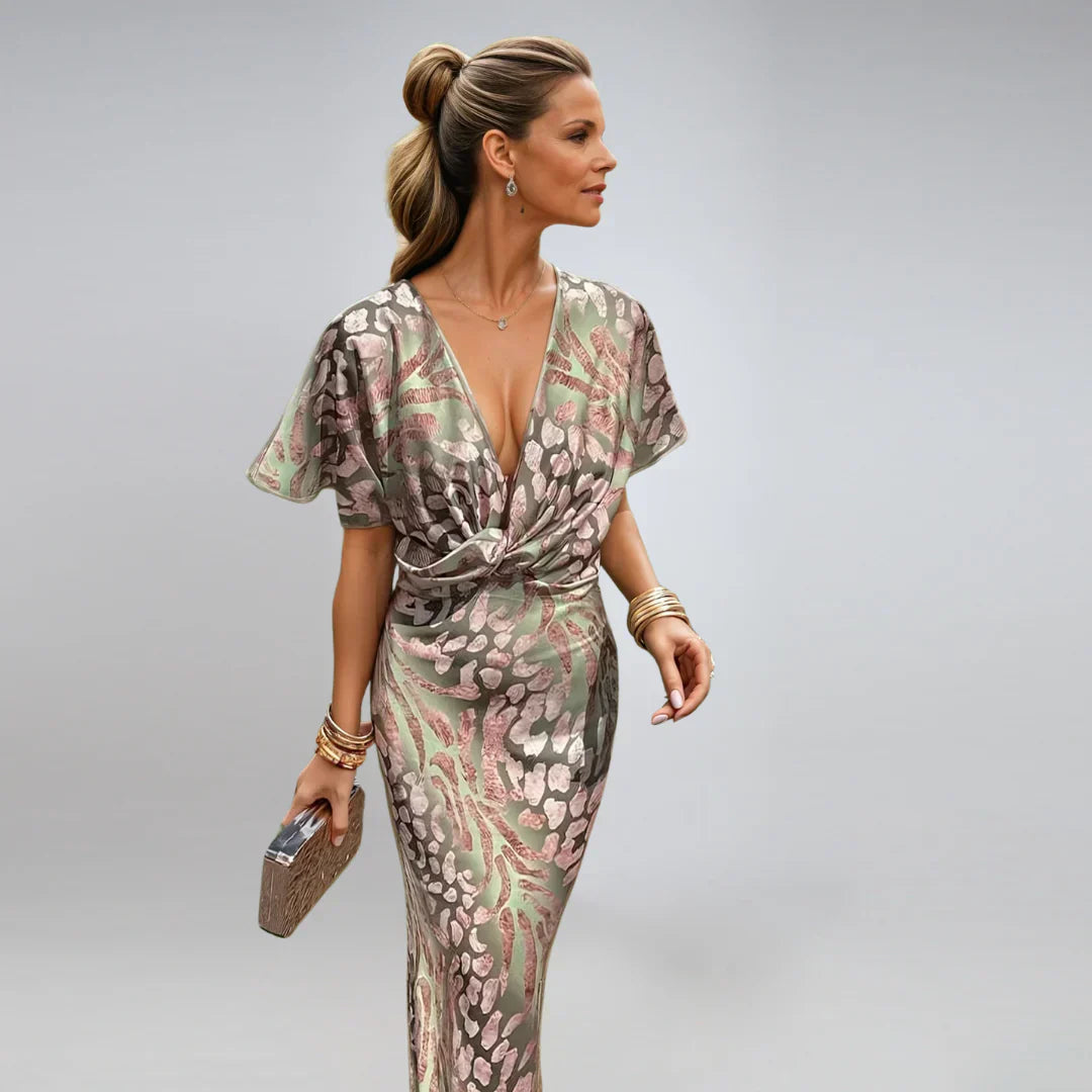 Kelsey - Long robe with V-neck and twisted trim