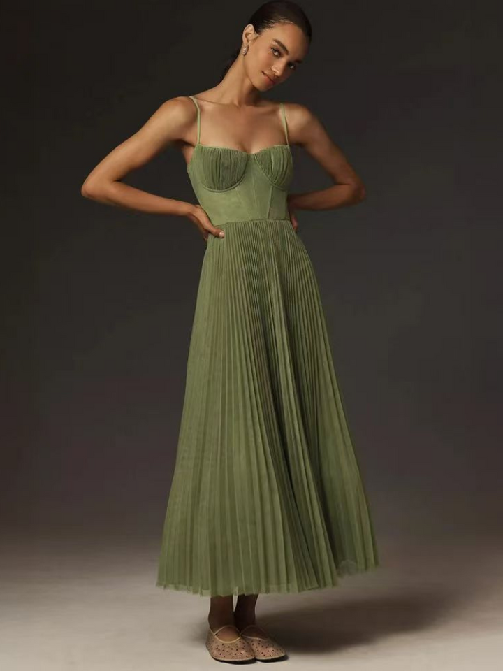 Edith – Elegant Pleated Dress