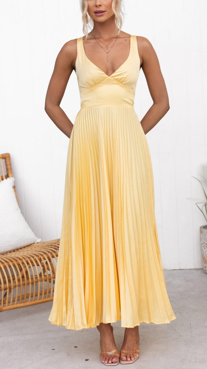 Noella - Elegant Pleated Long Dress with V-Neckline