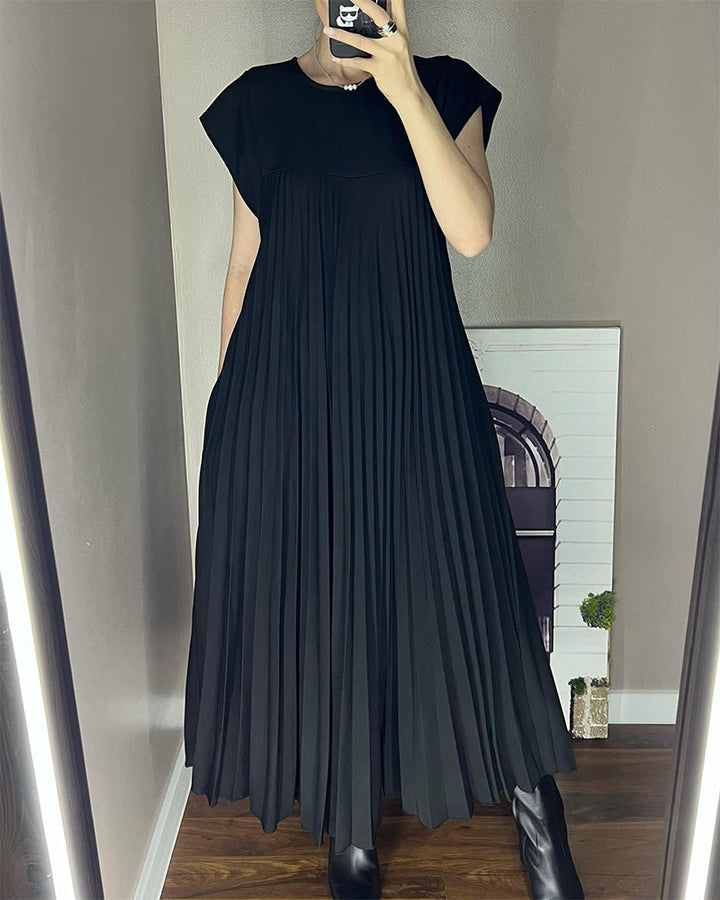 Amelia - Sleeveless pleated dress