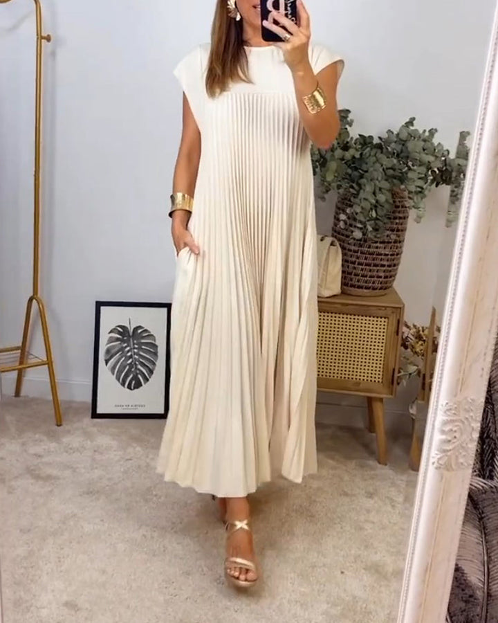 Amelia - Sleeveless pleated dress