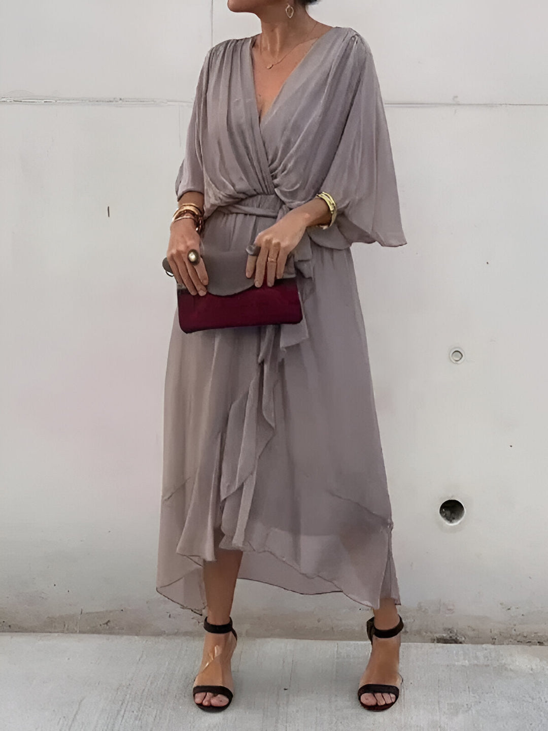 Aimee – Elegant V-Neck Dress