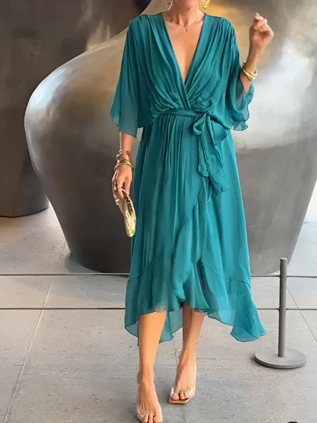 Aimee – Elegant V-Neck Dress