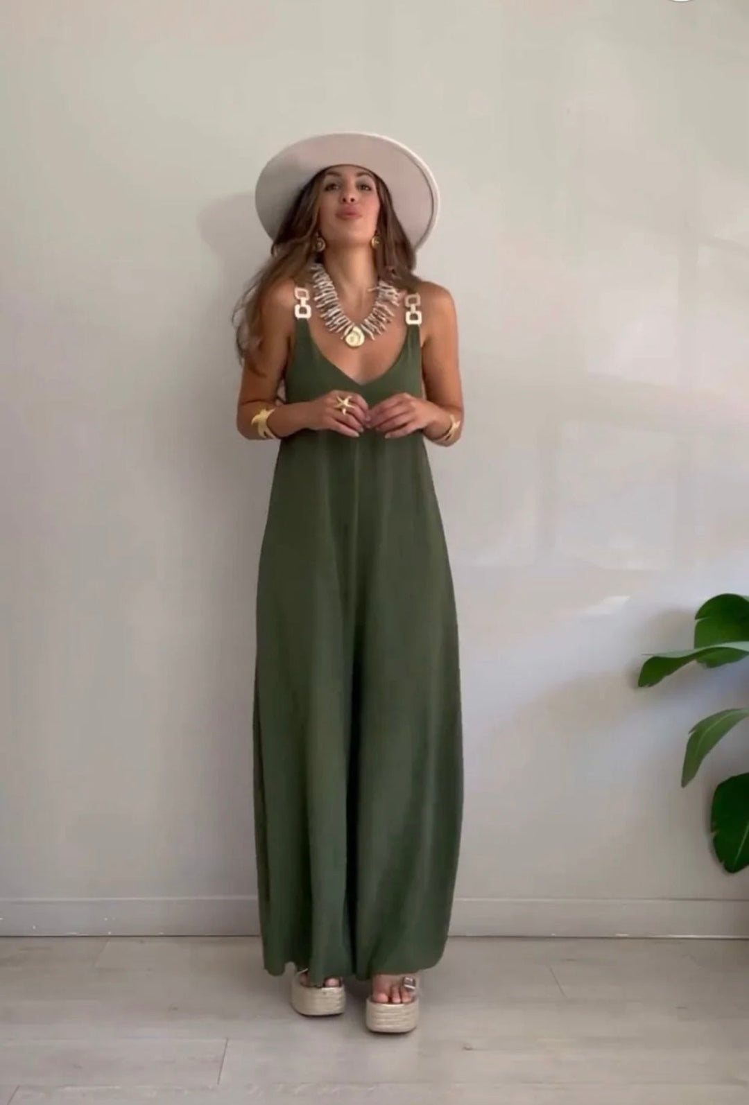 Daphne - Elegant and Lightweight Jumpsuit 